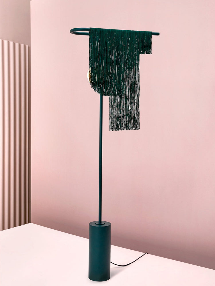 F0 — Floor Lamp